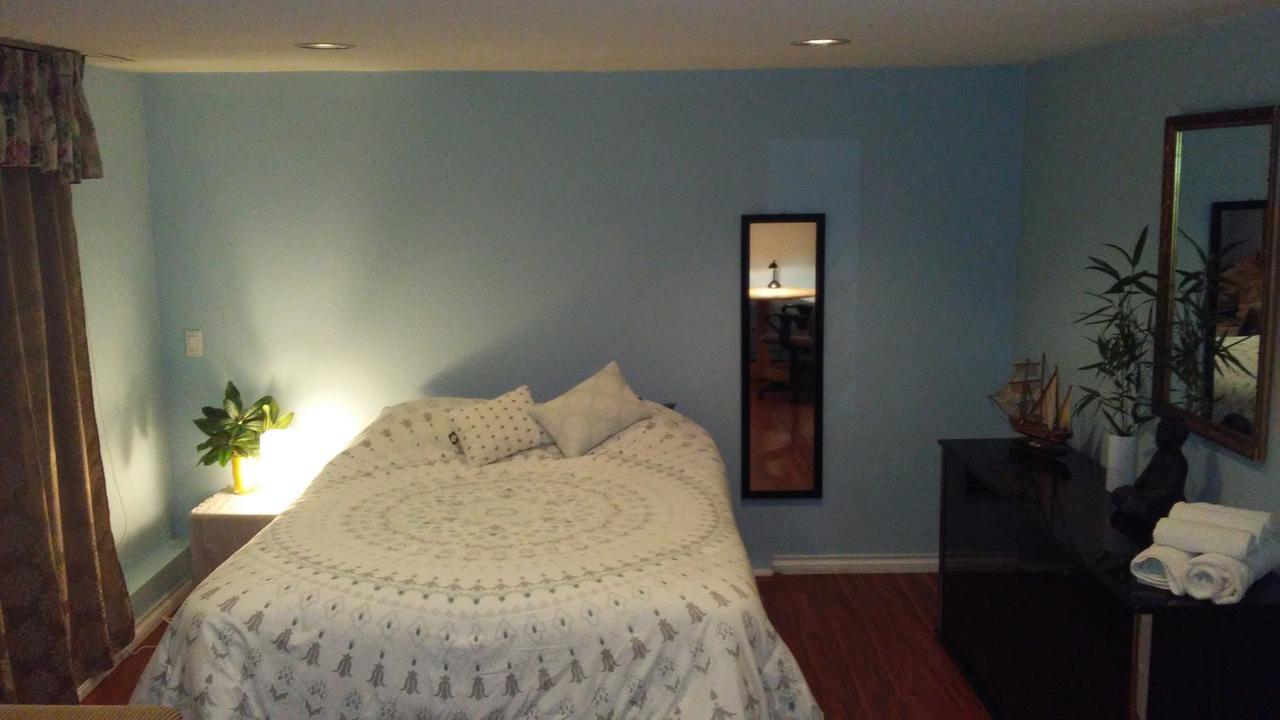 Burris Guest House Burnaby Buitenkant foto
