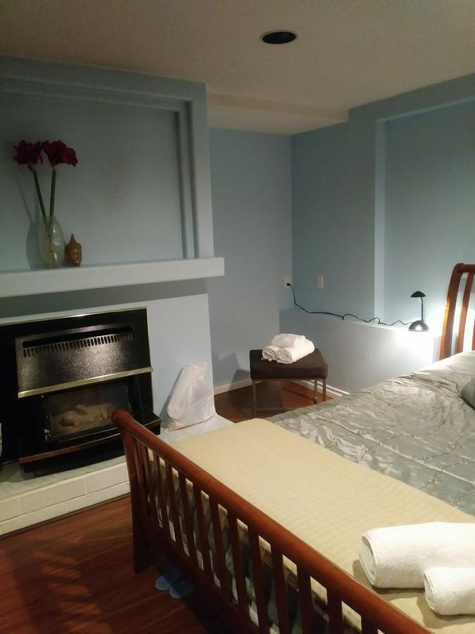 Burris Guest House Burnaby Buitenkant foto